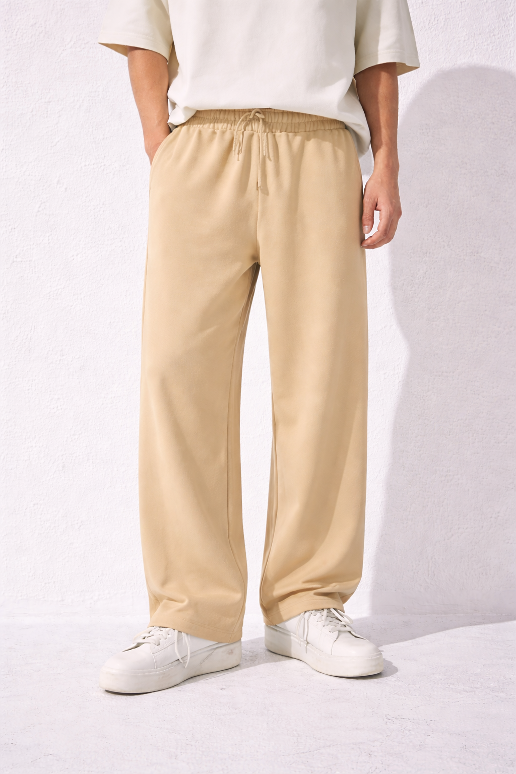 ESSENTIAL TROUSER - BEIGE